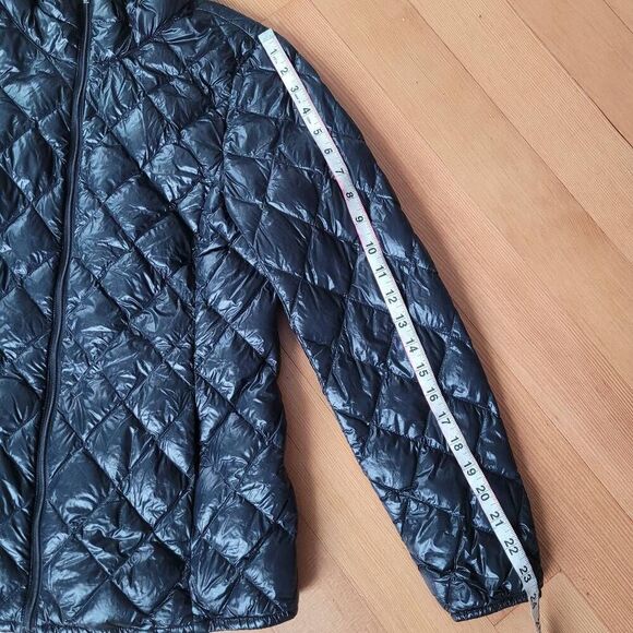 black quilted down jacket zip up gorpcore outdoors neutral minimalist - Picture 7 of 10